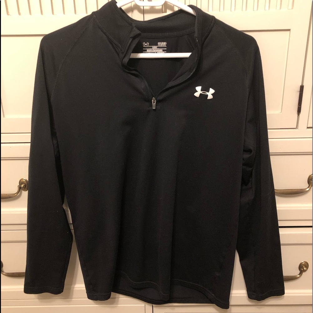 Under Armour 1/4 zip pullover. Small. Black